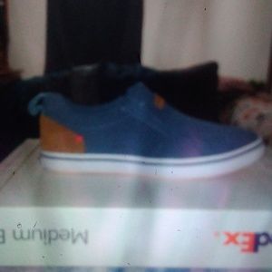 Size10 XtraTUF Sharkbyte canvas deck shoe brand new